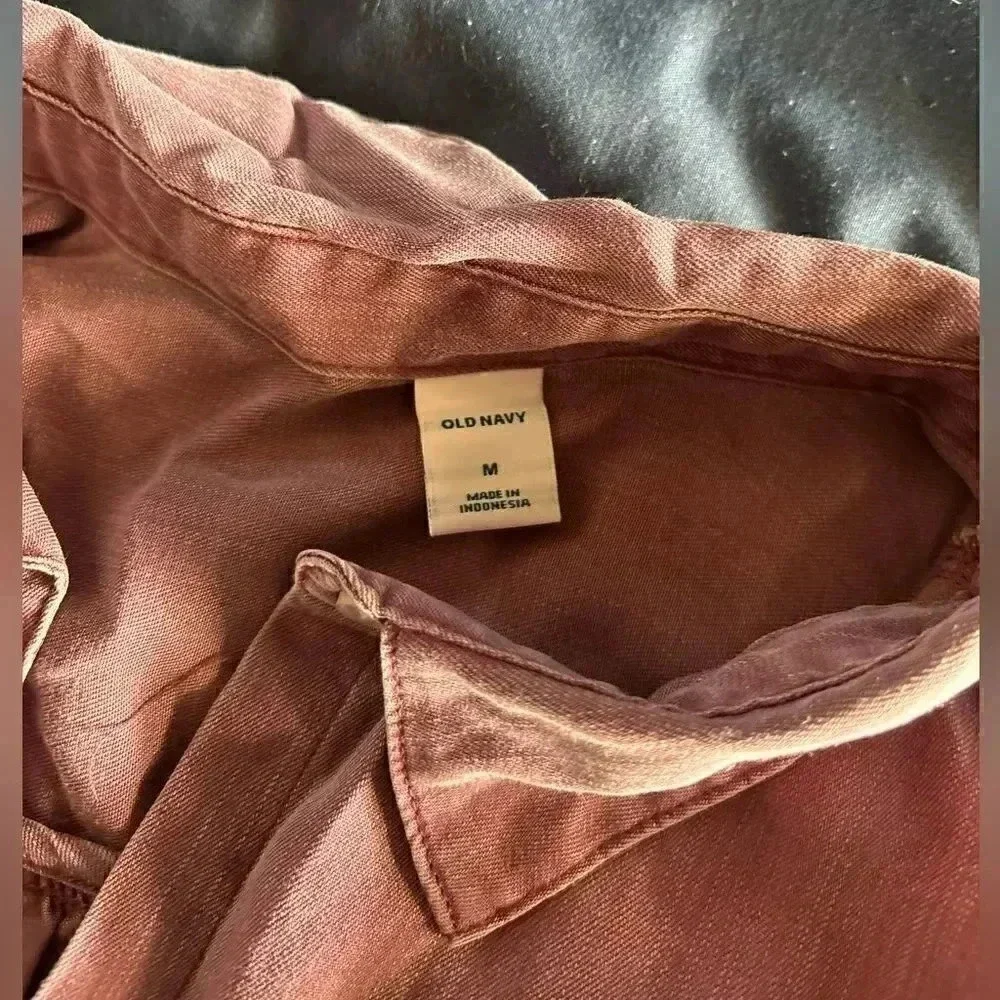 NWT women’s button down top M - Picture 3 of 4